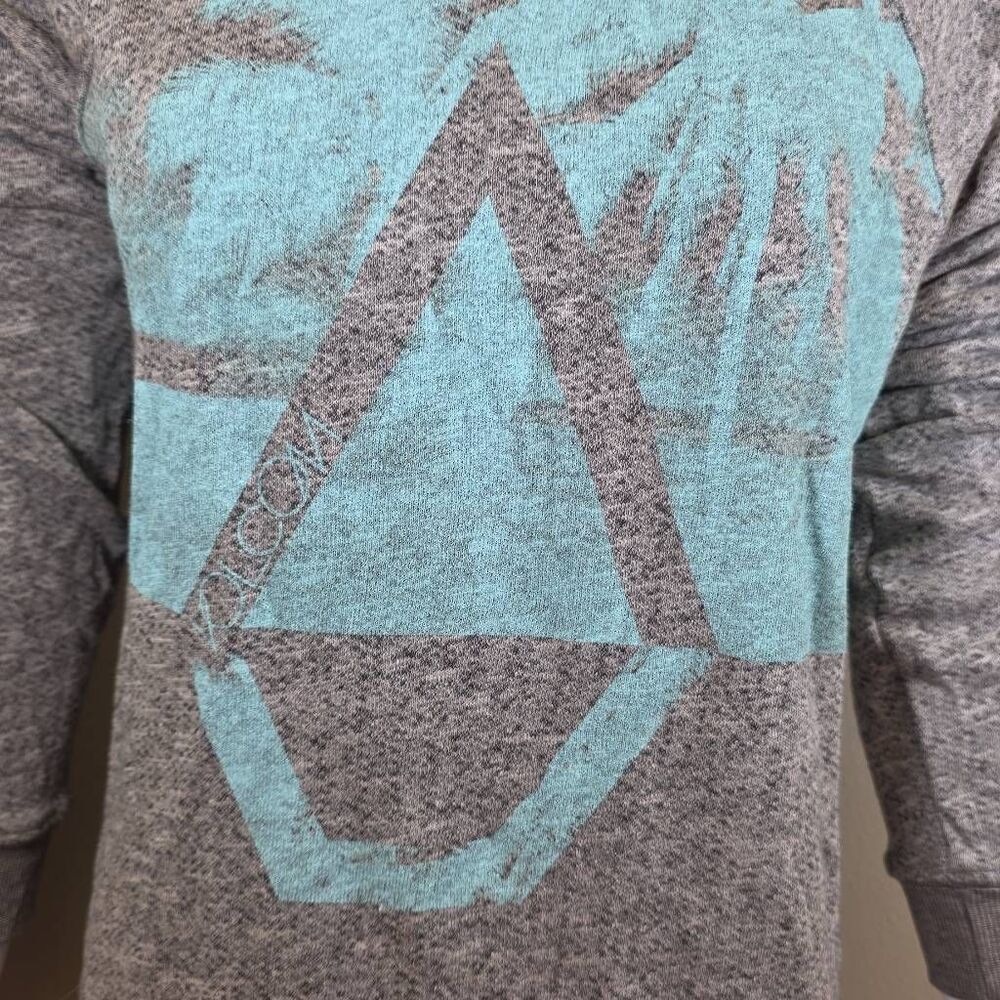 Volcom - Picture 2 of 6